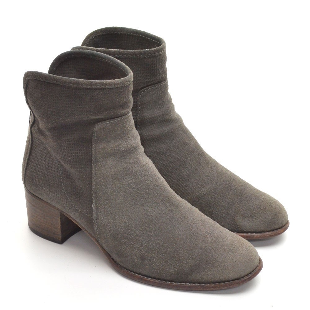 Aquatalia Taylor Gray Suede Zip Heeled Booties 7.5 M